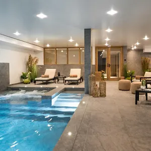 Falcon By Alpine Appartement